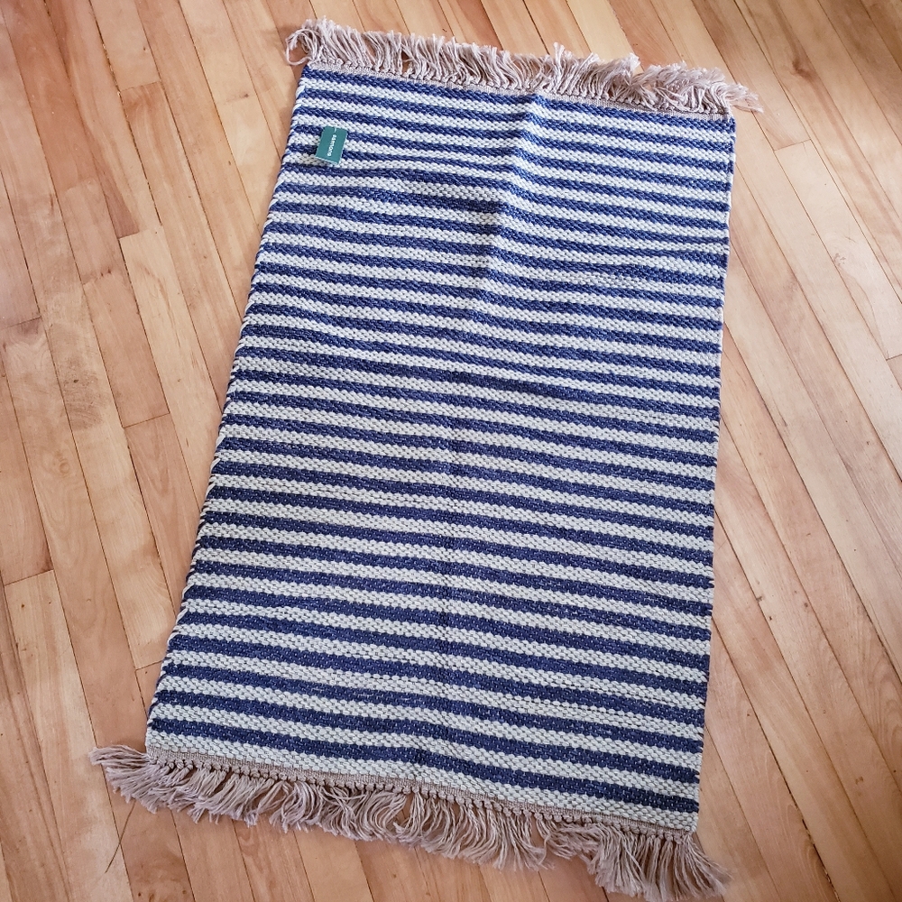 Maison Simons NWT Fringed Accent Rug